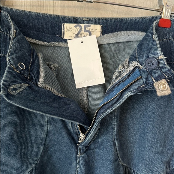 Free People Lotus High Waist Tie Hem
Barrel Leg Jeans - Picture 7 of 10